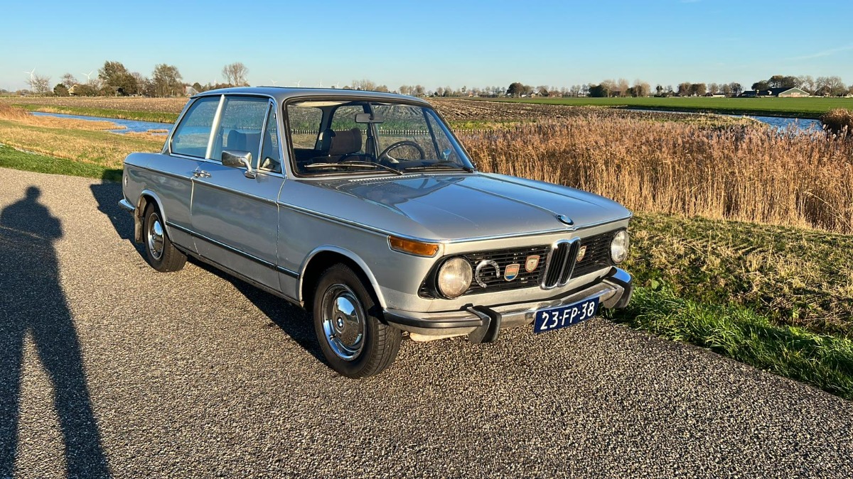 1975 BMW 1602 Image 2